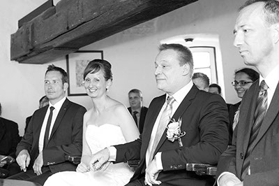 Hochzeitfotos von der Egelsberger Mühle in Krefeld-Traar sowie Feinrestauration Schumachers in Duisburg-Rahm

 