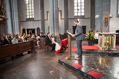 Hochzeitfoto in der Altsadt von Düsseldorf 