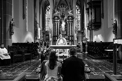 Hochzeitfoto in der Altsadt von Düsseldorf 