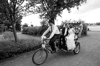 Hochzeitfoto in der Altsadt von Düsseldorf 