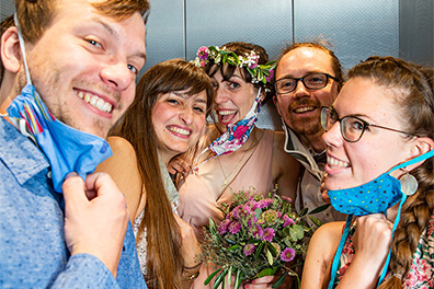 Hochzeitsfotos der standesamtlichen Trauung im Hochzeitsturm auf der Mathildenhöhe in Darmstadt