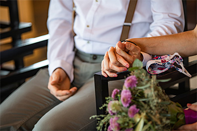 Hochzeitsfotos der standesamtlichen Trauung im Hochzeitsturm auf der Mathildenhöhe in Darmstadt