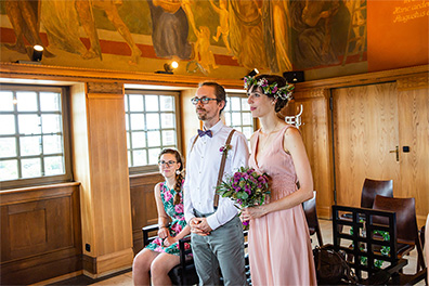 Hochzeitsfotos der standesamtlichen Trauung im Hochzeitsturm auf der Mathildenhöhe in Darmstadt