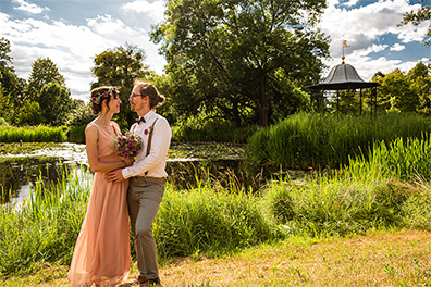 Hochzeitsfotos der standesamtlichen Trauung im Hochzeitsturm auf der Mathildenhöhe in Darmstadt