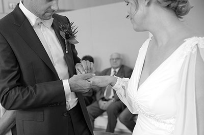 Die Hochzeitsfotos im Lotharinger Kloster in Münster und während der Scheunenhochzeit im Münsterland