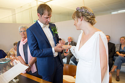 Die Hochzeitsfotos im Lotharinger Kloster in Münster und während der Scheunenhochzeit im Münsterland