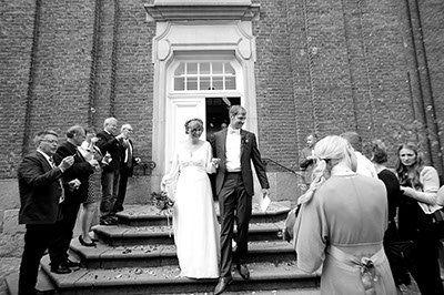 Die Hochzeitsfotos im Lotharinger Kloster in Münster und während der Scheunenhochzeit im Münsterland