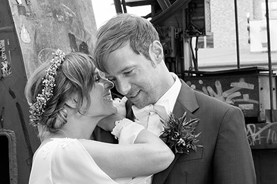 Die Hochzeitsfotos im Lotharinger Kloster in Münster und während der Scheunenhochzeit im Münsterland