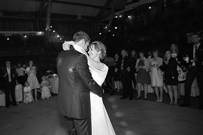 Die Hochzeitsfotos im Lotharinger Kloster in Münster und während der Scheunenhochzeit im Münsterland