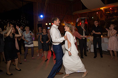 Die Hochzeitsfotos im Lotharinger Kloster in Münster und während der Scheunenhochzeit im Münsterland