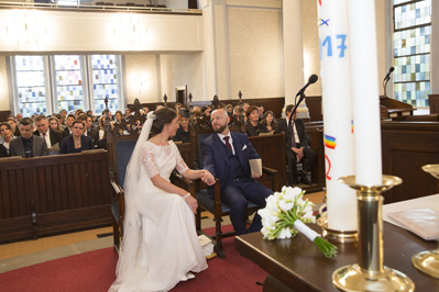 Hochzeitfoto der kirchlichen Trauung in der Neanderkirche und in der Olive in Erkrath-Hochdahl