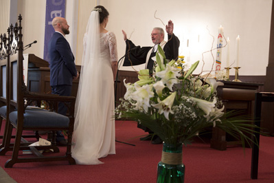 Hochzeitfoto der kirchlichen Trauung in der Neanderkirche und in der Olive in Erkrath-Hochdahl