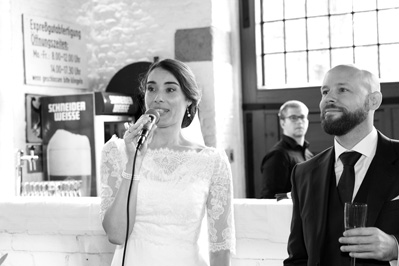 Hochzeitfoto der kirchlichen Trauung in der Neanderkirche und in der Olive in Erkrath-Hochdahl