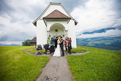 Hochzeitsfotos von Claudia und Oliver in Sarnen in der Schweiz 