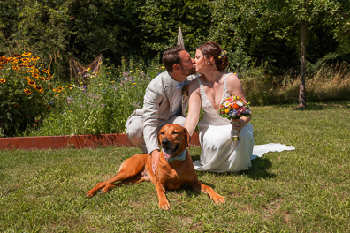 Hochzeitfoto der freien Trauung in den Gärten des Landhotel Voshövel in Schermbeck