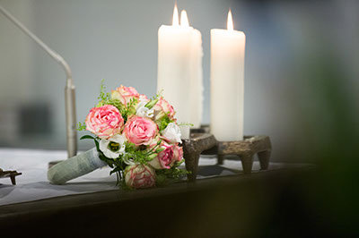 Hochzeitsfotografie des Brautpaares Domonique und Thomas in Haan-Gruiten und auf Schloß Lüntenbeck in Wuppertal