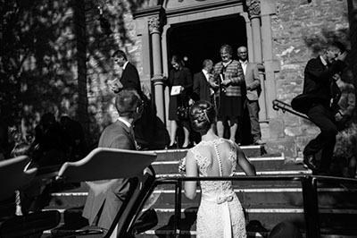 Hochzeitsfotografie des Brautpaares Domonique und Thomas in Haan-Gruiten und auf Schloß Lüntenbeck in Wuppertal