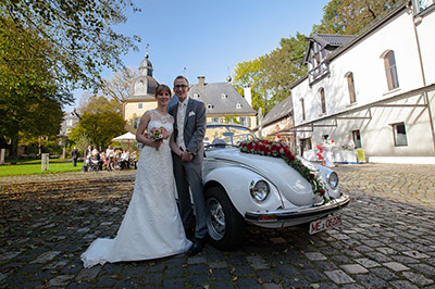 Hochzeitsfotografie des Brautpaares Domonique und Thomas in Haan-Gruiten und auf Schloß Lüntenbeck in Wuppertal