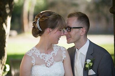 Hochzeitsfotografie des Brautpaares Domonique und Thomas in Haan-Gruiten und auf Schloß Lüntenbeck in Wuppertal