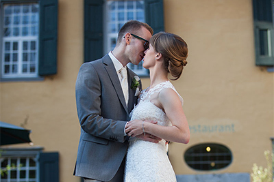 Hochzeitsfotografie des Brautpaares Domonique und Thomas in Haan-Gruiten und auf Schloß Lüntenbeck in Wuppertal