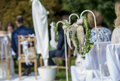 Hochzeitfoto der standesamtlichen Trauung in der Goldberger Mühle in Mettmann