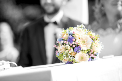 Hochzeitfoto der standesamtlichen Trauung in der Goldberger Mühle in Mettmann