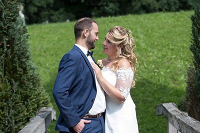 Hochzeitfoto der standesamtlichen Trauung in der Goldberger Mühle in Mettmann