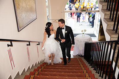 Hochzeitsfotografie des Brautpaares Juliet und Gernot in der Wasserbug zu Köln