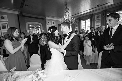 Hochzeitsfotografie des Brautpaares Juliet und Gernot in der Wasserbug zu Köln