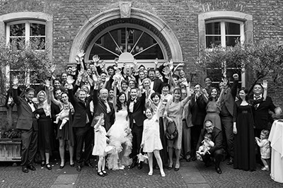 Hochzeitsfotografie des Brautpaares Juliet und Gernot in der Wasserbug zu Köln