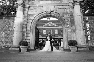 Hochzeitsfotografie des Brautpaares Juliet und Gernot in der Wasserbug zu Köln