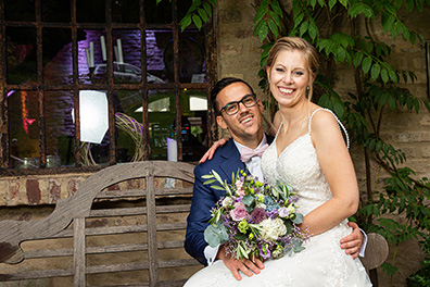 Hochzeitsfotos von Lena und Roko auf ihrer freien Trauung im Schloss Grünewld in Solingen