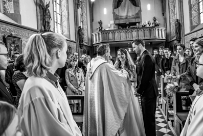 Hochzeitsfotos der kirchlichen Trauung in der St. Stephanus -Kirche in Kessel und in der Viller Mühle in Goch 