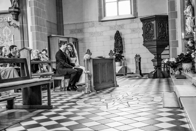 Hochzeitsfotos der kirchlichen Trauung in der St. Stephanus -Kirche in Kessel und in der Viller Mühle in Goch 