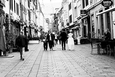 Hochzeitfoto in Düsseldorfer Altstadt