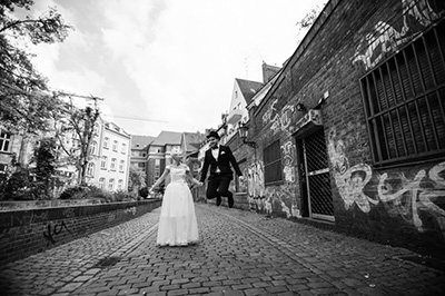 Hochzeitfoto in Düsseldorfer Altstadt