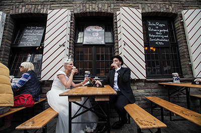 Hochzeitfoto in Düsseldorfer Altstadt