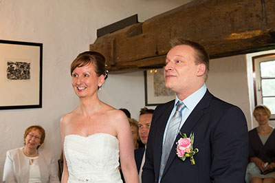 Hochzeitfotos von der Egelsberger Mühle in Krefeld-Traar sowie Feinrestauration Schumachers in Duisburg-Rahm

 