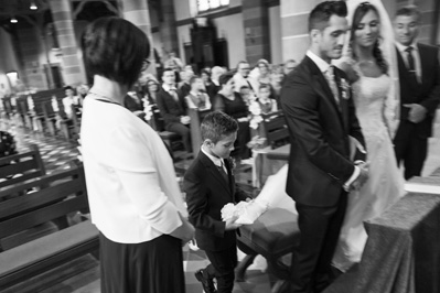 Hochzeitfoto in der St. Lambertus-Kirche in Mettmann und in der Villa Media in Wuppertal