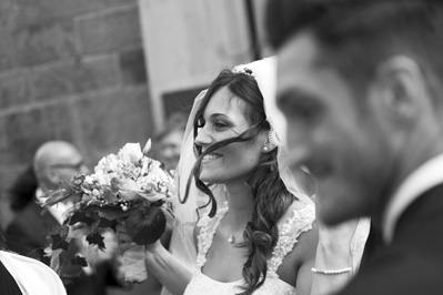 Hochzeitfoto in der St. Lambertus-Kirche in Mettmann und in der Villa Media in Wuppertal