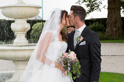 Hochzeitfoto in der St. Lambertus-Kirche in Mettmann und in der Villa Media in Wuppertal