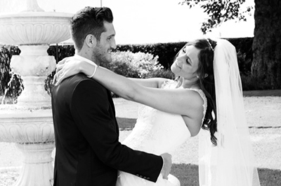 Hochzeitfoto in der St. Lambertus-Kirche in Mettmann und in der Villa Media in Wuppertal