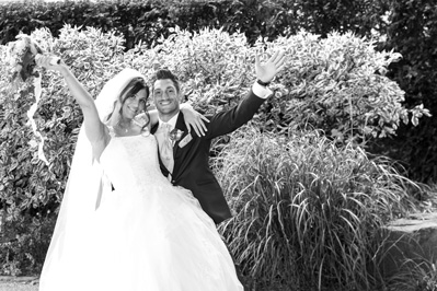 Hochzeitfoto in der St. Lambertus-Kirche in Mettmann und in der Villa Media in Wuppertal