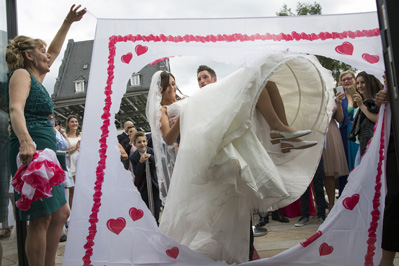 Hochzeitfoto in der St. Lambertus-Kirche in Mettmann und in der Villa Media in Wuppertal