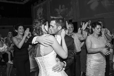 Hochzeitfoto in der St. Lambertus-Kirche in Mettmann und in der Villa Media in Wuppertal