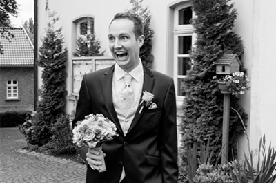 Hochzeitfoto in der Kirche von Haan-Gruiten und im Schloß Grünewald in Solingen