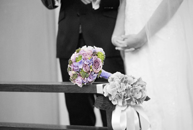 Hochzeitfoto in der Kirche von Haan-Gruiten und im Schloß Grünewald in Solingen