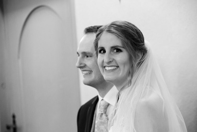 Hochzeitfoto in der Kirche von Haan-Gruiten und im Schloß Grünewald in Solingen