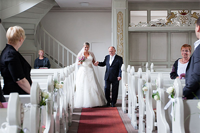 Hochzeitsfotografie des Brautpaares Stephi und Martin in Linnep, Mettmann und Düsseldorf