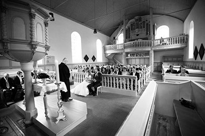 Hochzeitsfotografie des Brautpaares Stephi und Martin in Linnep, Mettmann und Düsseldorf